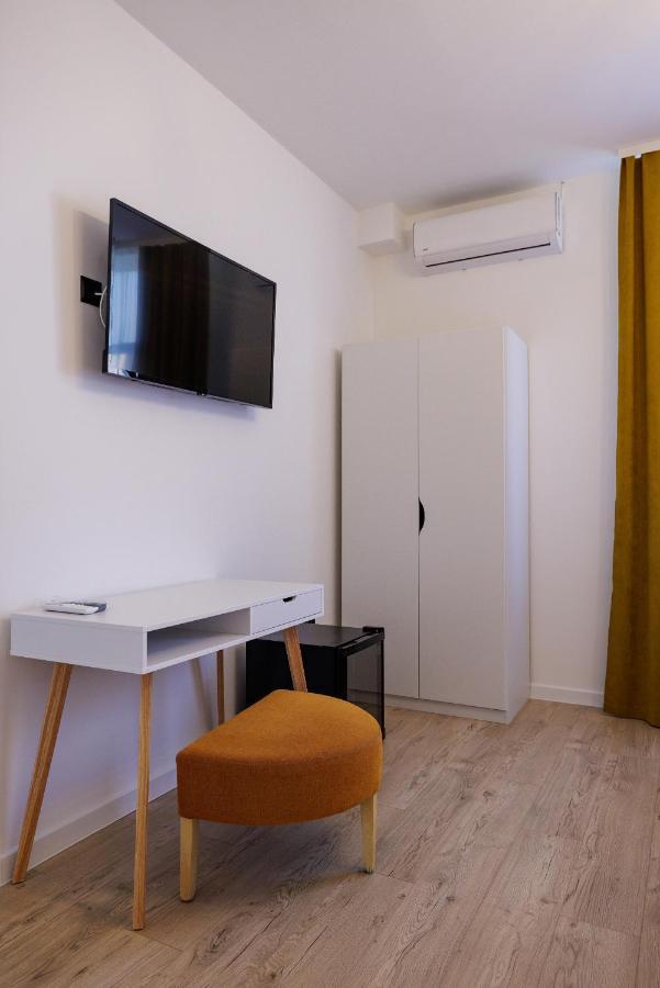 Rooms Lisnic Osijek Buitenkant foto